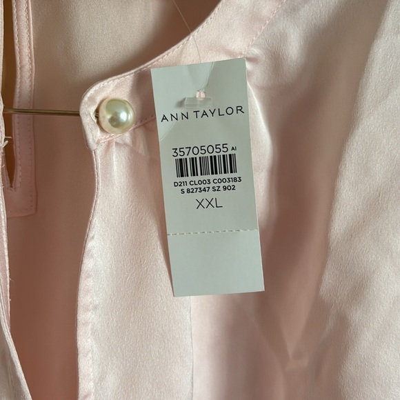 NWT Ann Taylor Pink Blouse with Pearl Neck Detail Size XXL - Picture 3 of 7
